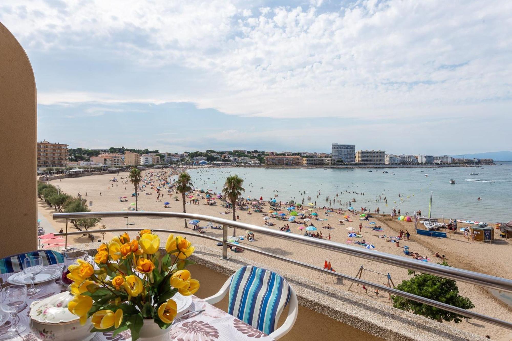Passeig Del Mar Apartment L' Escala Exterior foto
